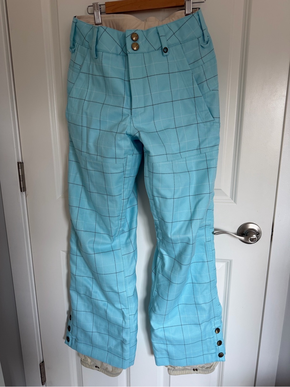 Burton Women's Mighty Pant
Artic Blue Small NWOT